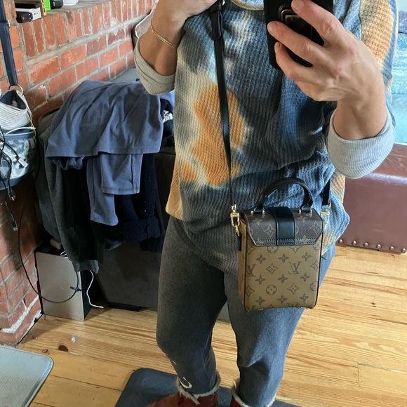 SALE! Michael Kors Shoulder Bag - Picture 11 of 13